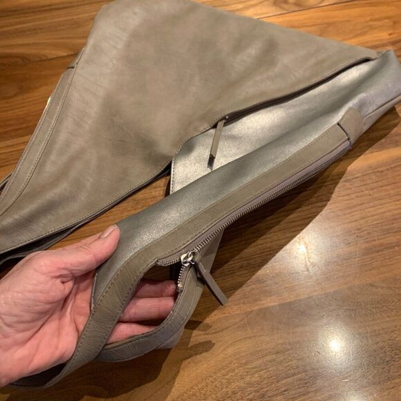 Purse, hobo, shoulder bag, slouch, tote, EUC, taupe colour, oversized, vegan - Picture 6 of 16